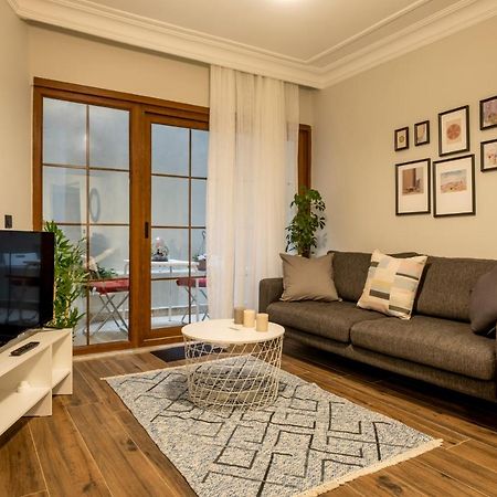 Spacious And Comfy 2Br In The Heart Of Cihangir Appartement Istanboel Buitenkant foto