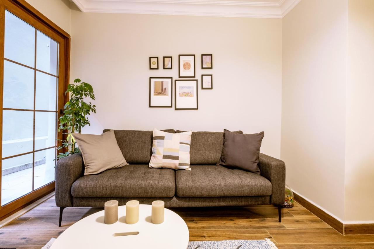 Spacious And Comfy 2Br In The Heart Of Cihangir Appartement Istanboel Buitenkant foto